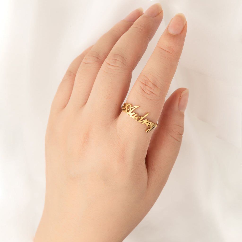 Anillo con Nombre en Tipografía Manuscrita