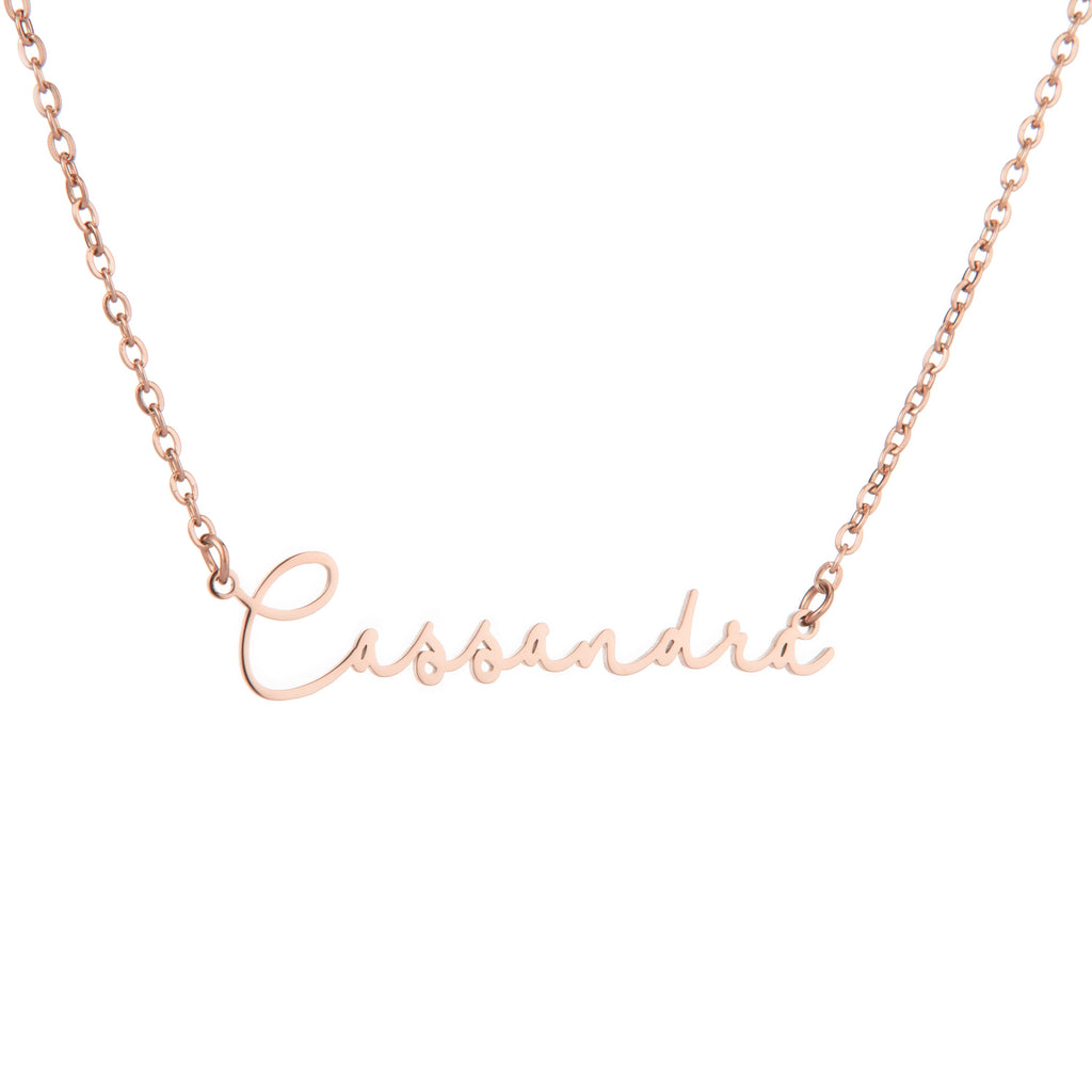Collar con firma y nombre horizontal