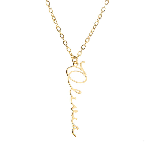 Collar exclusivo con nombre vertical