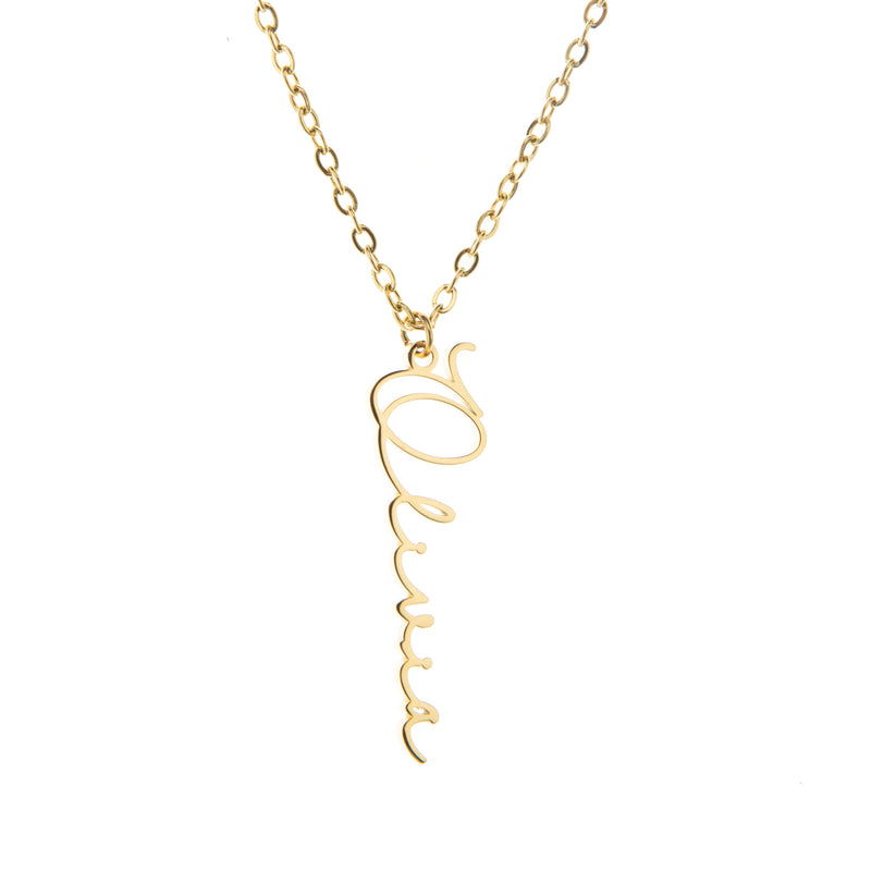 Collar exclusivo con nombre vertical