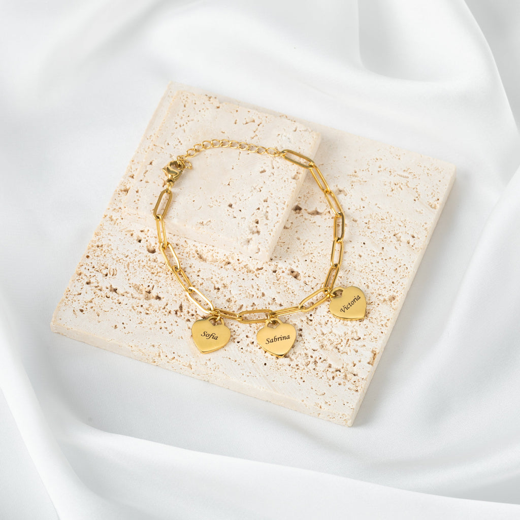 Pulsera Personalizada con Múltiples Corazones