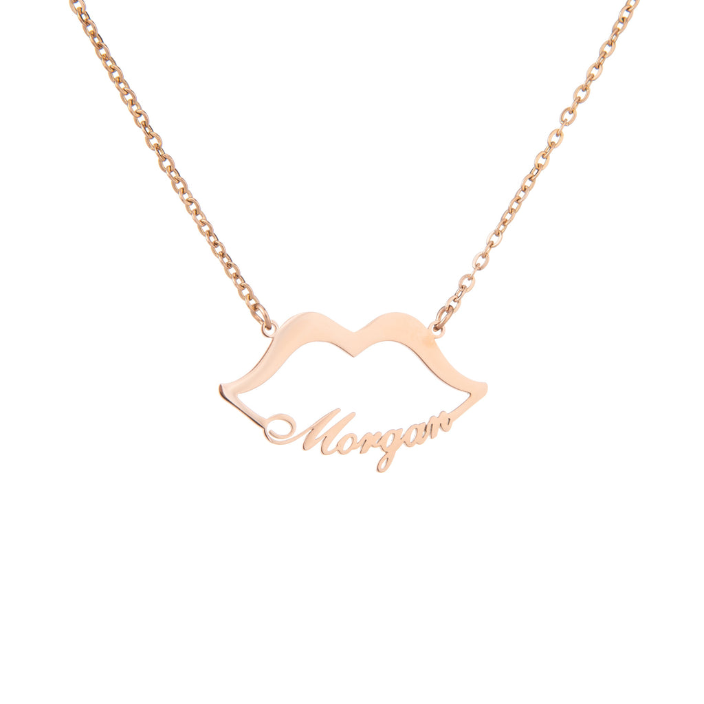 Collar con Labios y Nombre Grabado