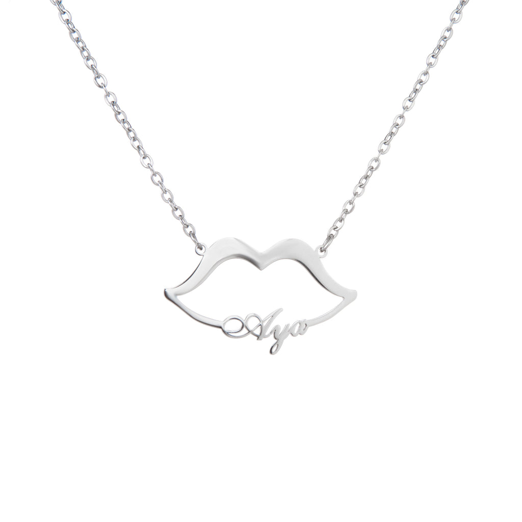 Collar con Labios y Nombre Grabado