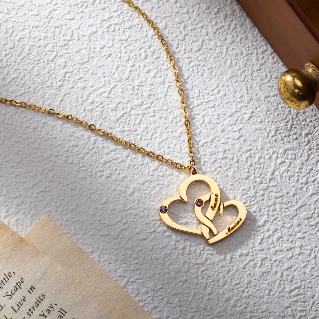 Collar Corazones Entrelazados con Nombres