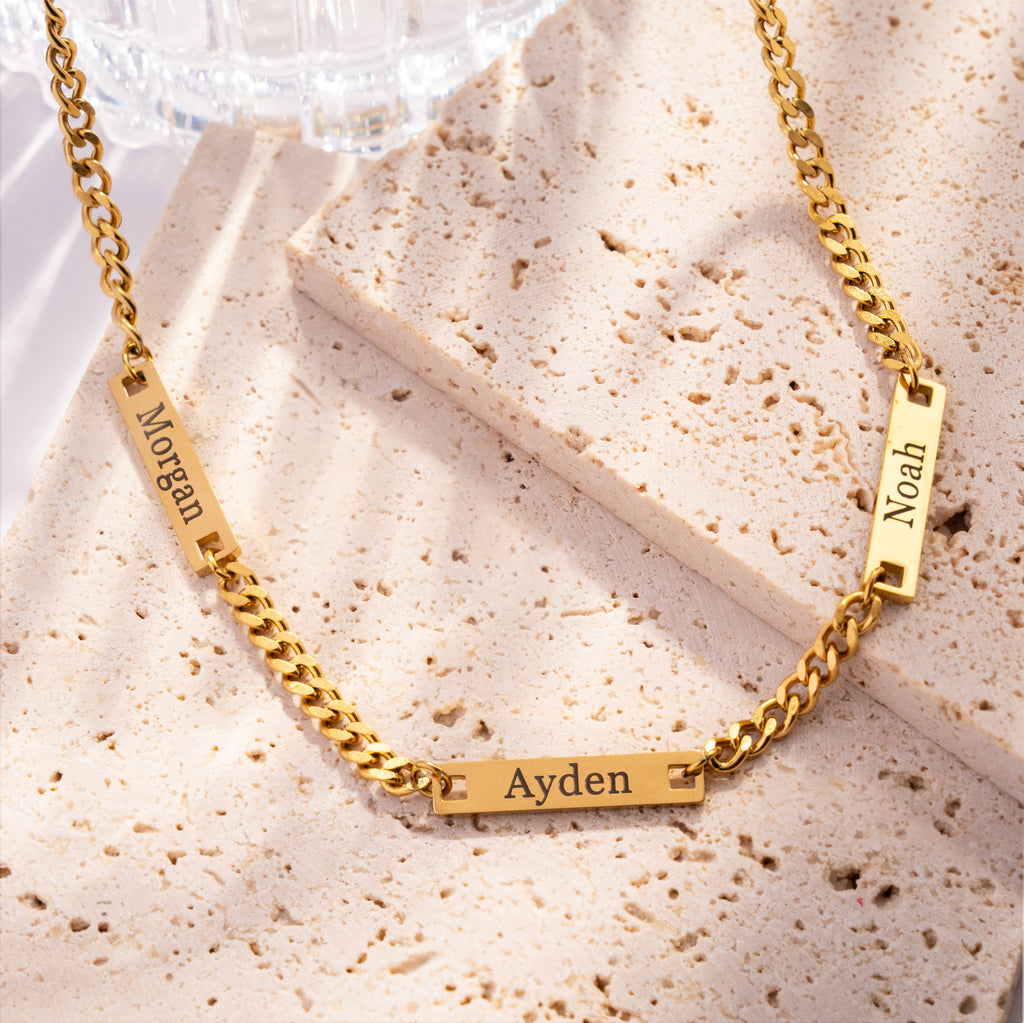 Collar Placa Personalizado con Nombres