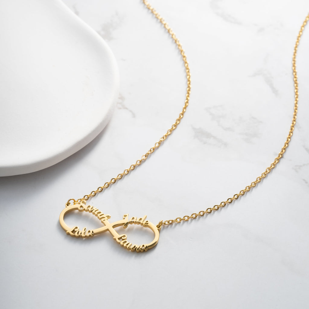 Collar Infinito con 4 Nombres