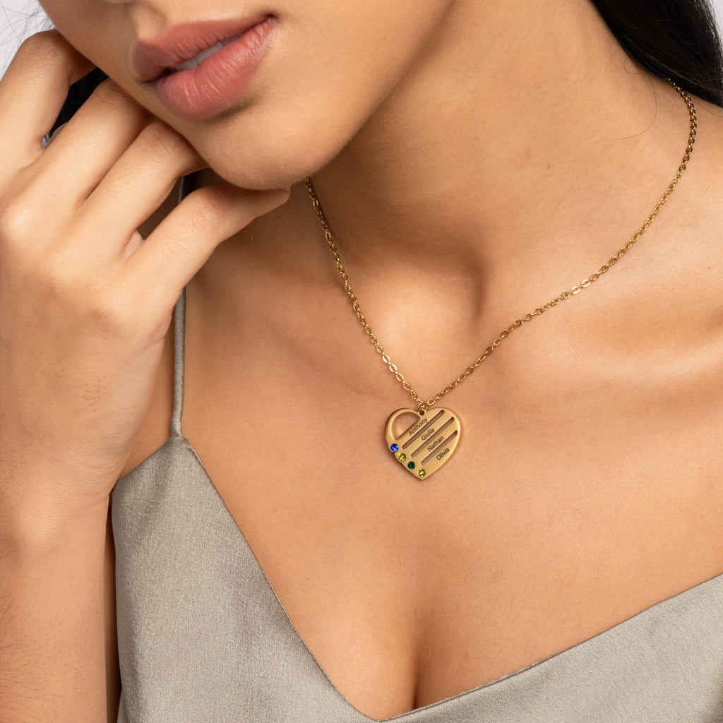 Collar Personalizado de Corazón con Piedras
