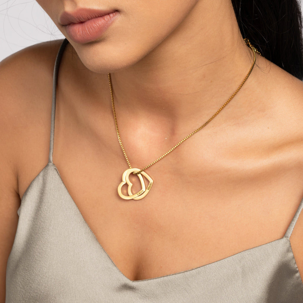 Collar de Corazones Entrelazados