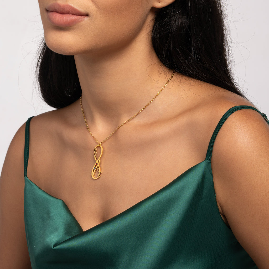 Collar Vertical con Dos Nombres y Piedras de Nacimiento