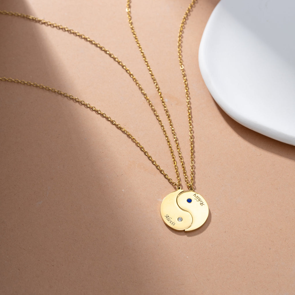 Collar Doble Nombre Yin & Yang con Piedra
