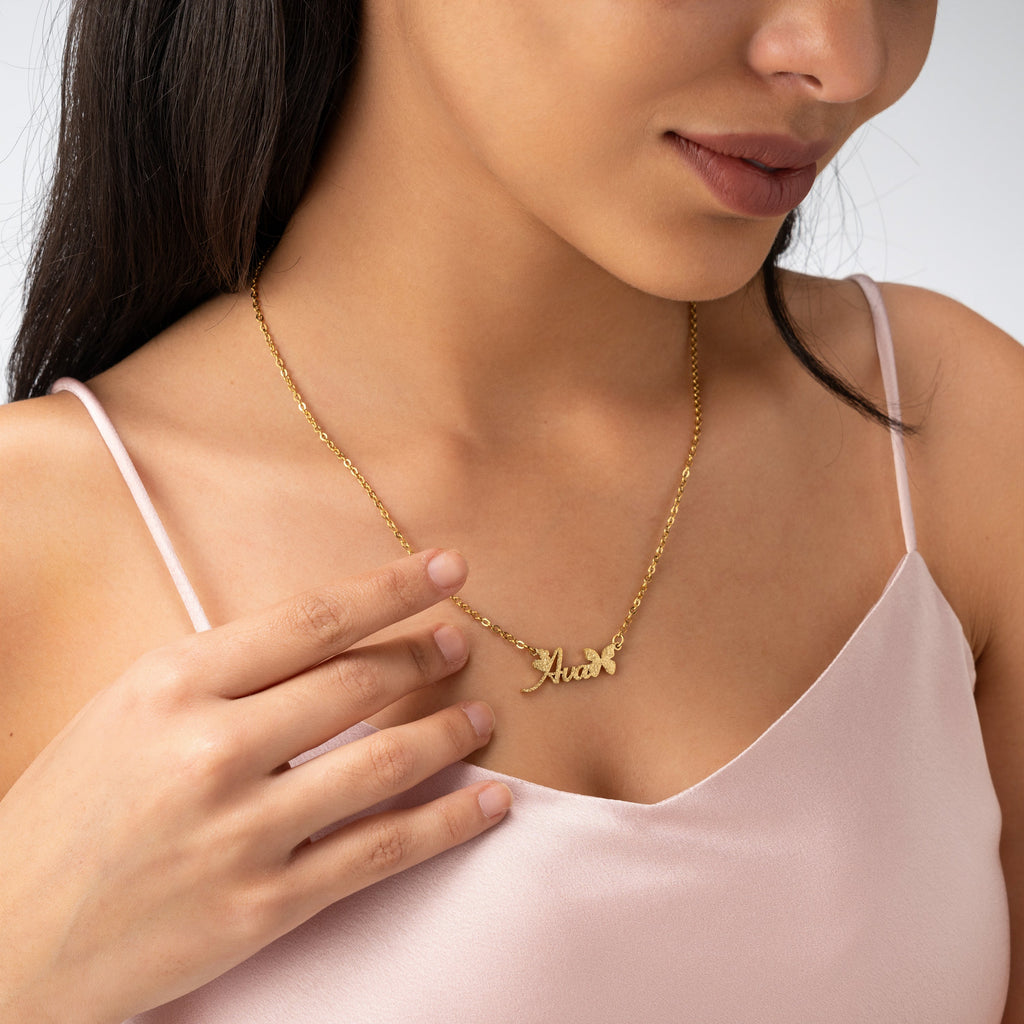 Collar con Nombre Fuente Mariposa