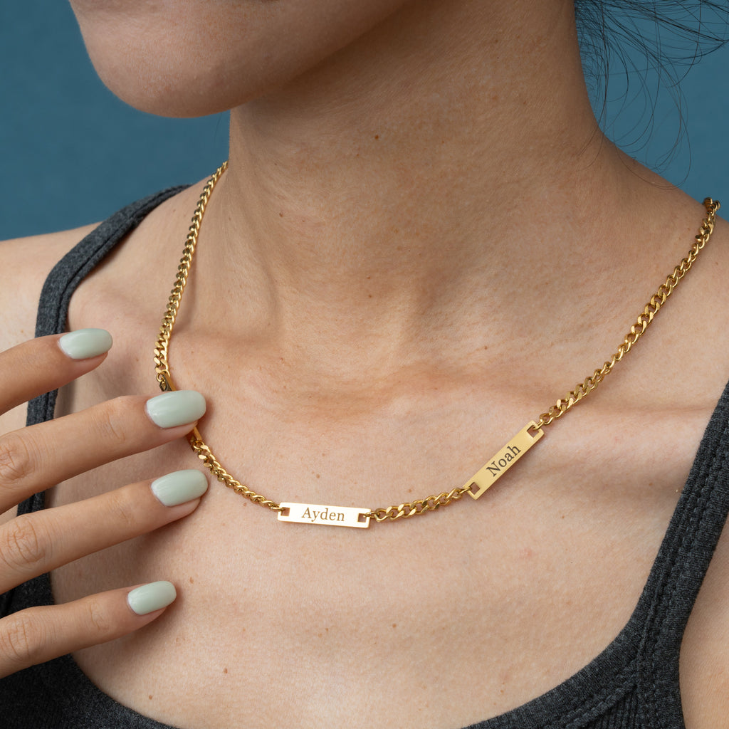 Collar Placa Personalizado con Nombres