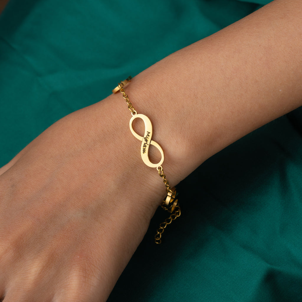 Pulsera con Infinito Personalizado