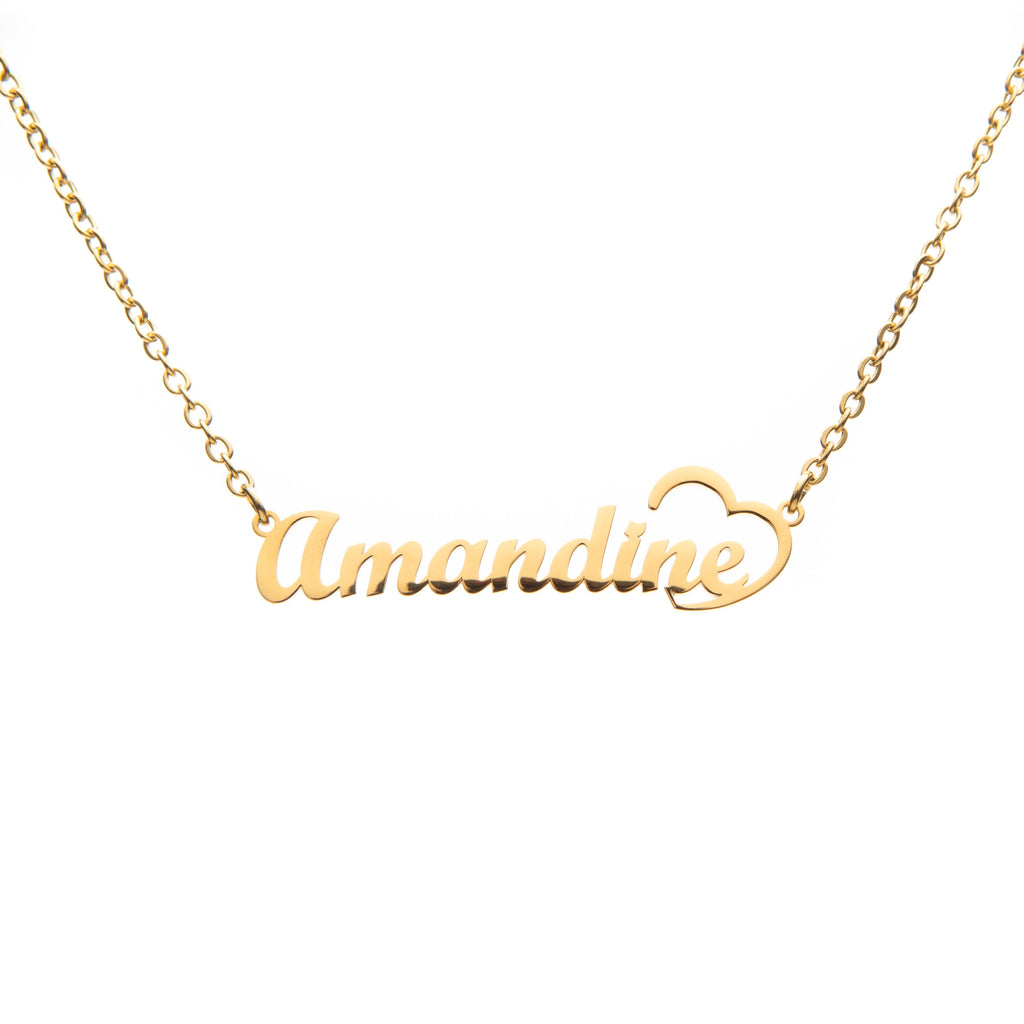 Collar con Nombre y Corazón Cincelado